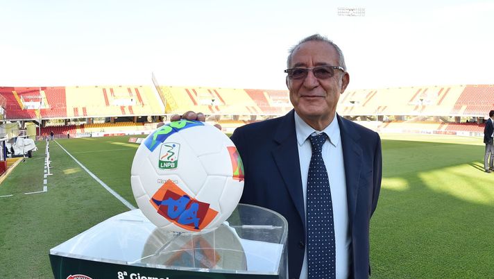 BENEVENTO, ITALY - OCTOBER 19: Oreste Vigorito President of Benevento Calcio prior the Serie B match between Benevento Calcio and AC Perugia at Stadio Ciro Vigorito on October 19, 2019 in Benevento, Italy.  (Photo by Giuseppe Bellini/Getty Images) 