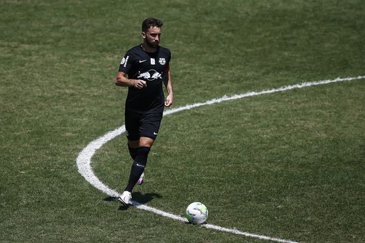Leo Ortiz Dal Brasile: offerto alla Fiorentina un difensore della Red Bull Bragantino- immagine 2