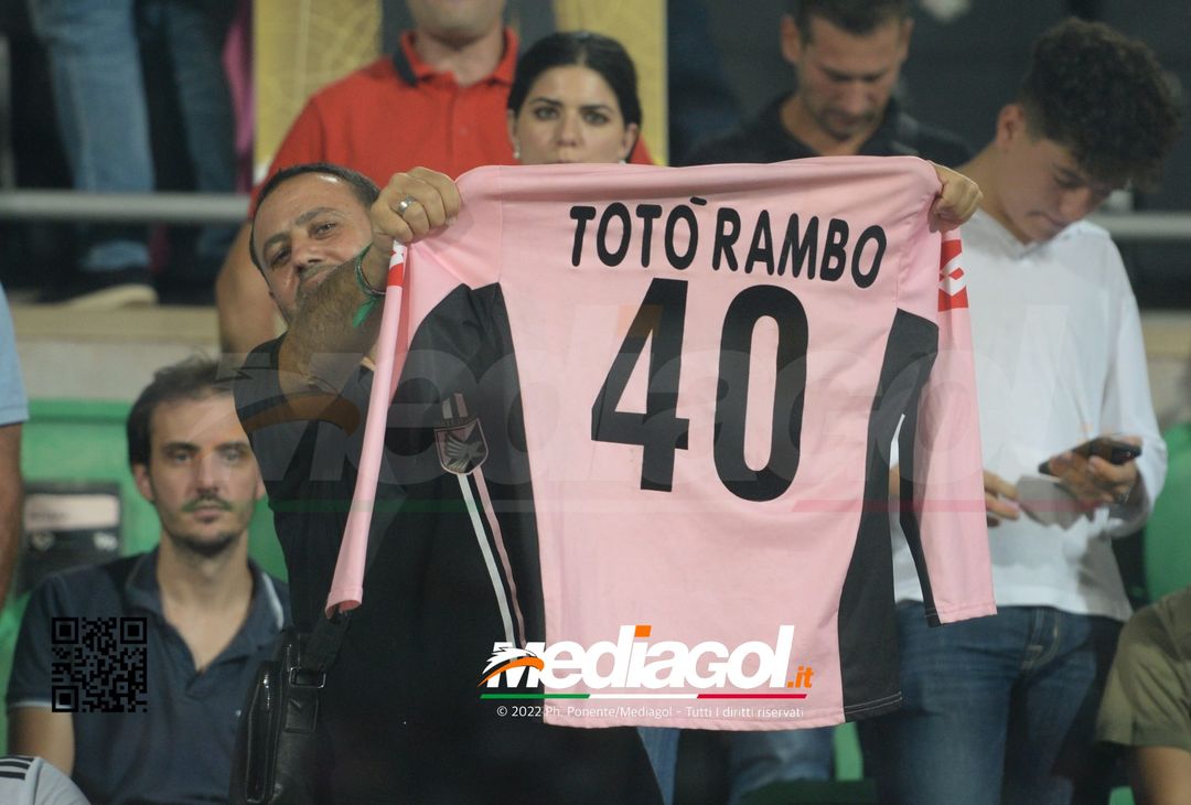 FOTO Palermo-Genoa 1-0: la gallery del big match della 5ª giornata di Serie B 2022-23 - immagine 61