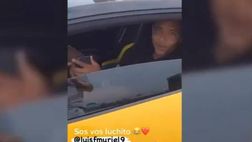 VIDEO Atalanta, Muriel si rilassa nella sua auto di lusso: poi arriva il Papu Gomez per il siparietto tutto da ridere