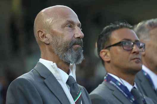 CESENA, ITALY - JUNE 07: Gianluca Vialli of Italy looks on before the UEFA Nations League League A Group 3 match between Italy and Hungary at Stadium Dino Manuzzi on June 07, 2022 in Cesena, Italy. (Photo by Marco Luzzani/Getty Images) vialli