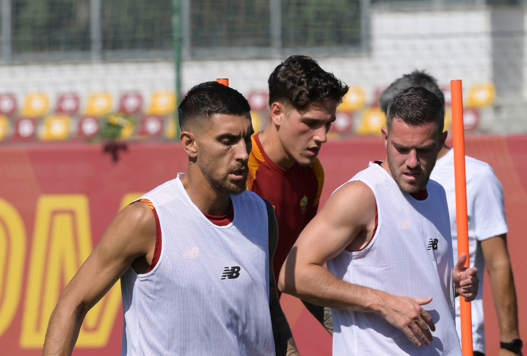Seduta mattutina per la Roma a Trigoria – FOTO GALLERY - immagine 19