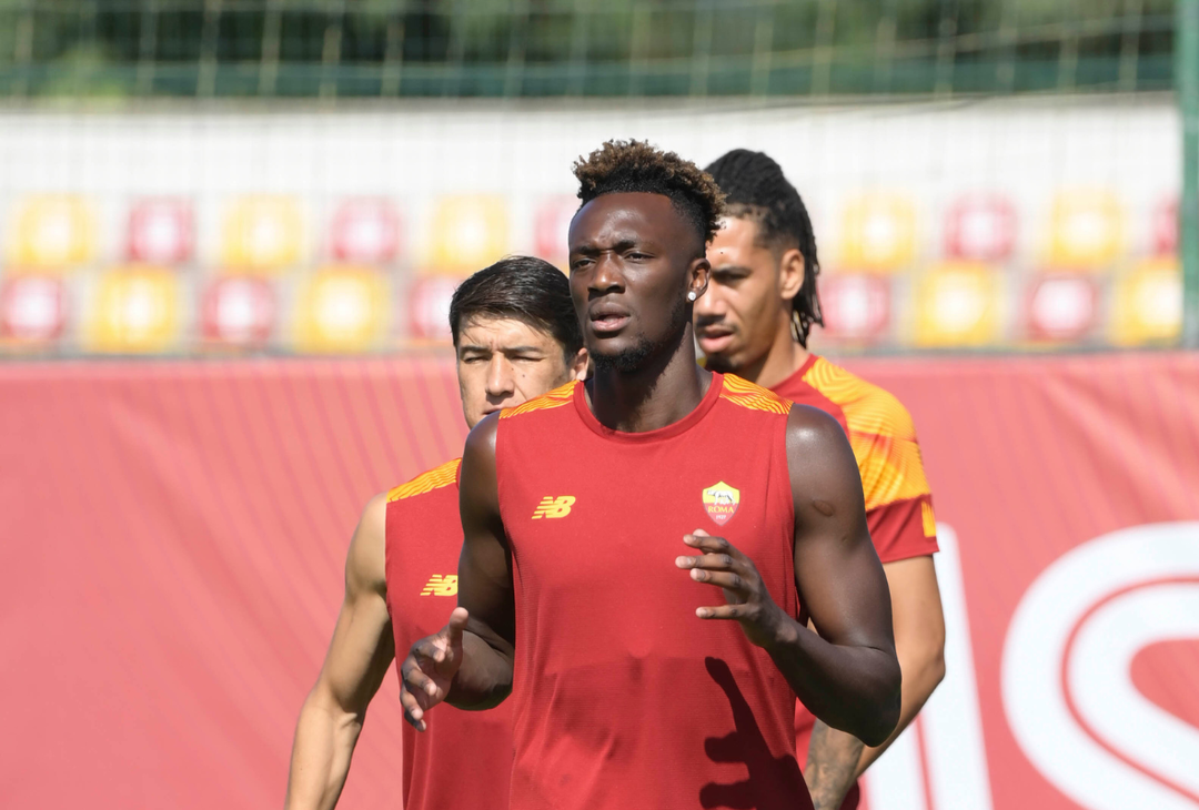 Seduta mattutina per la Roma a Trigoria – FOTO GALLERY - immagine 8