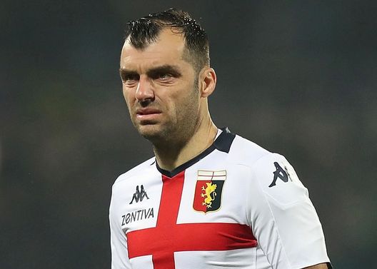 FLORENCE, ITALY - JANUARY 25: Goran Pandev of Genoa CFC looks on during the Serie A match between ACF Fiorentina and Genoa CFC at Stadio Artemio Franchi on January 25, 2020 in Florence, Italy. (Photo by Gabriele Maltinti/Getty Images) FLORENCE, ITALY - JANUARY 25: Goran Pandev of Genoa CFC looks on during the Serie A match between ACF Fiorentina and Genoa CFC at Stadio Artemio Franchi on January 25, 2020 in Florence, Italy. (Photo by Gabriele Maltinti/Getty Images)
