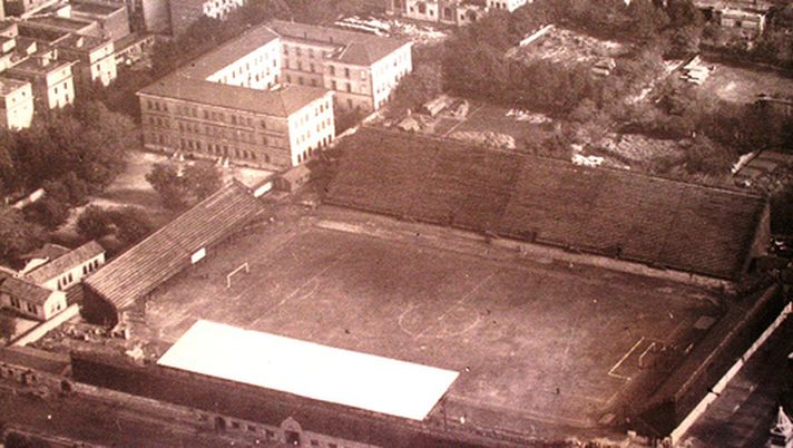 Nelle sabbie mobili del Motovelodromo Appio i primi calci tra bici e moto Nelle sabbie mobili del Motovelodromo Appio i primi calci tra bici e moto - immagine 1