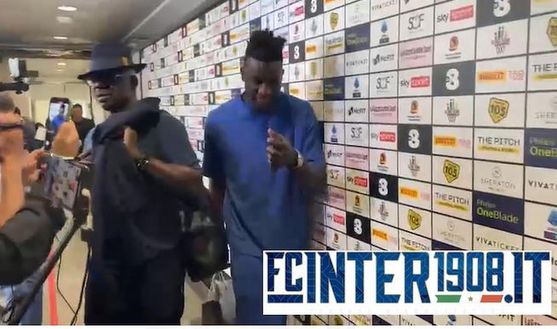 Inter, Onana si presenta e lancia la sfida a Maignan. E quanti consigli da Eto’o- immagine 2