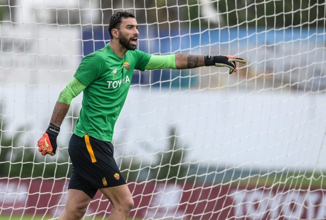 Roma, c’è Wijnaldum in gruppo. E torna anche Rui Patricio – FOTO GALLERY - immagine 7