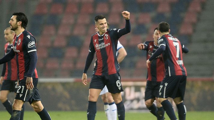 BOLOGNA, ITALY - DECEMBER 23: Nehuen Paz of Bologna FC scelerates after scoring his team's second goal during the Serie A match between Bologna FC and Atalanta BC at Stadio Renato Dall'Ara on December 23, 2020 in Bologna, Italy. (Photo by Mario Carlini / Iguana Press/Getty Images) BOLOGNA, ITALY - DECEMBER 23: Nehuen Paz of Bologna FC scelerates after scoring his team's second goal during the Serie A match between Bologna FC and Atalanta BC at Stadio Renato Dall'Ara on December 23, 2020 in Bologna, Italy. (Photo by Mario Carlini / Iguana Press/Getty Images)