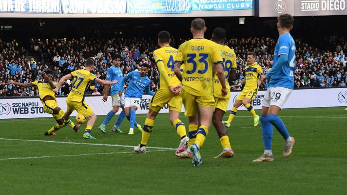 GETTY IMAGES Esce Suslov e un gran Verona si spegne e perde a Napoli. Ngonge gol dell’ex - immagine 1