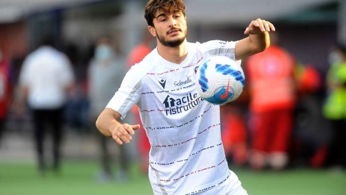 BOLOGNA, ITALY - AUGUST 22: Riccardo Orsolini of Bologna FC looks on during the warm up prior the beginning of the Serie A match between Bologna FC v US Salernitana at Stadio Renato Dall'Ara on August 22, 2021 in Bologna, Italy. (Photo by Mario Carlini / Iguana Press/Getty Images) Spezia-Bologna, le formazioni ufficiali: Arnautovic ce la fa, Strelec in tribuna - immagine 1