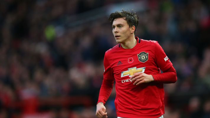 MANCHESTER, ENGLAND - NOVEMBER 10: Victor Lindelof of Manchester United looks on during the Premier League match between Manchester United and Brighton & Hove Albion at Old Trafford on November 10, 2019 in Manchester, United Kingdom. (Photo by Alex Livesey/Getty Images) MANCHESTER, ENGLAND - NOVEMBER 10: Victor Lindelof of Manchester United looks on during the Premier League match between Manchester United and Brighton & Hove Albion at Old Trafford on November 10, 2019 in Manchester, United Kingdom. (Photo by Alex Livesey/Getty Images)