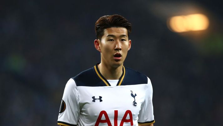 GENT, BELGIUM - FEBRUARY 16: Heung-Min Son of Tottenham Hotspur looks on during the UEFA Europa League Round of 32 first leg match between KAA Gent and Tottenham Hotspur at Ghelamco Arena on February 16, 2017 in Gent, Belgium. (Photo by Dean Mouhtaropoulos/Getty Images) GENT, BELGIUM - FEBRUARY 16: Heung-Min Son of Tottenham Hotspur looks on during the UEFA Europa League Round of 32 first leg match between KAA Gent and Tottenham Hotspur at Ghelamco Arena on February 16, 2017 in Gent, Belgium. (Photo by Dean Mouhtaropoulos/Getty Images)