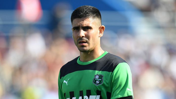 REGGIO NELL'EMILIA, ITALY - OCTOBER 08: Martin Erlic of US Sassuolo in action during the Serie A match between US Sassuolo and FC Internazionale at Mapei Stadium - Citta' del Tricolore on October 08, 2022 in Reggio nell'Emilia, Italy. (Photo by Alessandro Sabattini/Getty Images) Sassuolo, Erlic: “La vittoria col Verona ci dà la carica per affrontare il Napoli” - immagine 1