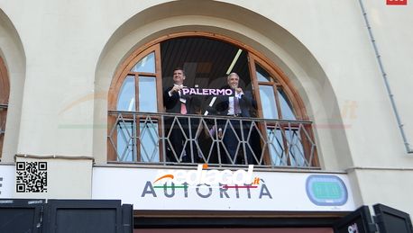 FOTO PALERMO AL CITY GROUP: MIRRI, SORIANO E L’ABBRACCIO DEI TIFOSI (GALLERY) - immagine 3