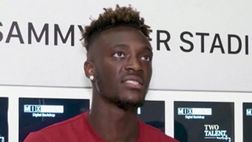 VIDEO Roma, Abraham e l’intesa con Dybala: “Tutto bene in allenamento”
