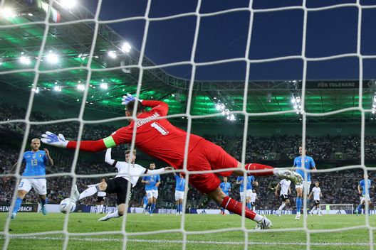 (Photo by Alex Grimm/Getty Images) Azzurri, da un decesso all’altro- immagine 2