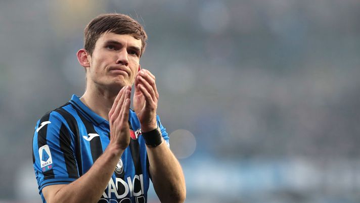 De Roon torna a provocare la Roma: “Nessun portachiavi da vedere in questa foto” De Roon torna a provocare la Roma: “Nessun portachiavi da vedere in questa foto” - immagine 1