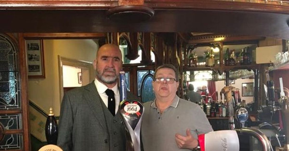 United Kingdom And Reopening The Cantona Man Derby Visits The Manchester Pub Of His Time Ruetir
