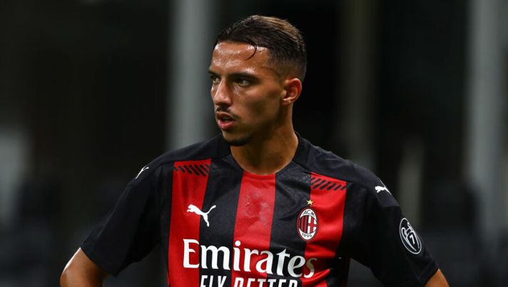 Milan, infortunio per Bennacer: costretto al cambio in Europa League - immagine 1