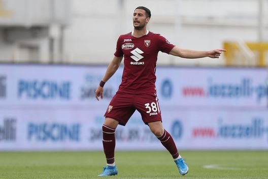 LA SPEZIA, ITALY - MAY 15: Rolando Mandragora of Torino FC in action during the Serie A match between Spezia Calcio and Torino FC at Stadio Alberto Picco on May 15, 2021 in La Spezia, Italy. (Photo by Gabriele Maltinti/Getty Images) Rocìo su Jovic: “Il Real vuole venderlo. Mandragora? Vi dico la mia”- immagine 2