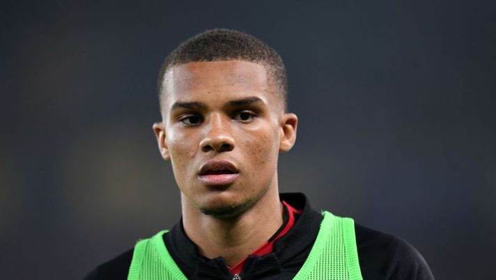 VERONA, ITALY - OCTOBER 16:Malick Thiaw of AC Milan looks on during the Serie A match between Hellas Verona and AC MIlan at Stadio Marcantonio Bentegodi on October 16, 2022 in Verona, Italy. (Photo by Alessandro Sabattini/Getty Images) Milan, ecco come cambia la gestione di Brahim e Thiaw al fanta dopo la Champions - immagine 1