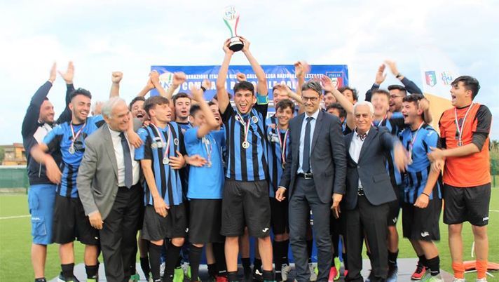 L’Academy Lamezia vince il campionato Allievi regionali. Felice Natalino: “Orgoglioso” 
