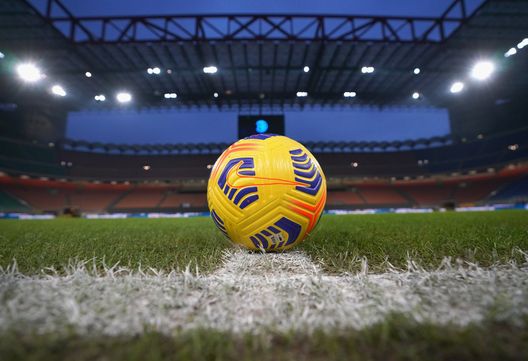 MILAN, ITALY - JANUARY 30: A general view of the ball ahead of the Serie A match between FC Internazionale and Benevento Calcio at Stadio Giuseppe Meazza on January 30, 2021 in Milan, Italy. (Photo by Claudio Villa - Inter/Inter via Getty Images) MILAN, ITALY - JANUARY 30: A general view of the ball ahead of the Serie A match between FC Internazionale and Benevento Calcio at Stadio Giuseppe Meazza on January 30, 2021 in Milan, Italy. (Photo by Claudio Villa - Inter/Inter via Getty Images)
