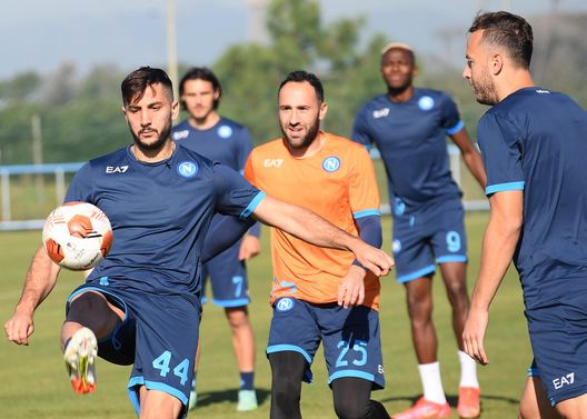 NAPLES, ITALY - OCTOBER 20: Kostas Manolas of Napoli during a Napoli training session on October 20, 2021 in Naples, Italy. (Photo by SSC NAPOLI/SSC NAPOLI via Getty Images) NAPLES, ITALY - OCTOBER 20: Kostas Manolas of Napoli during a Napoli training session on October 20, 2021 in Naples, Italy. (Photo by SSC NAPOLI/SSC NAPOLI via Getty Images)