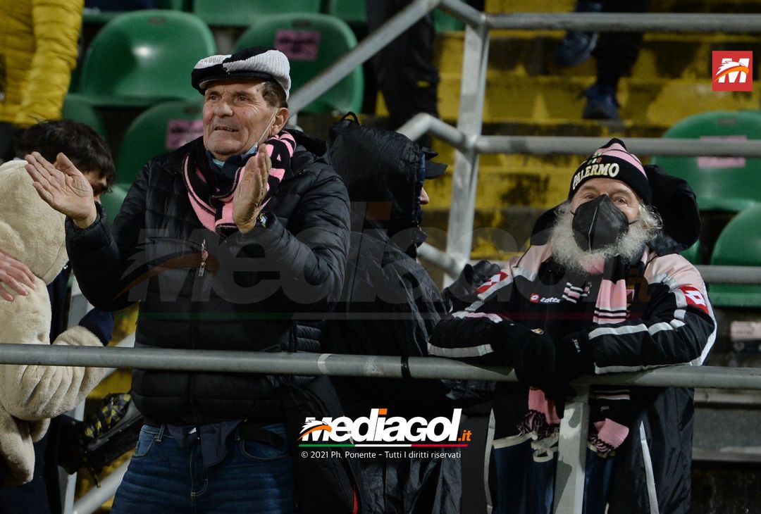 FOTO, i tifosi allo stadio per Palermo – Monopoli 2-1 (Gallery) - immagine 37