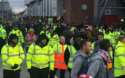 C'è il derby, tanti tifosi ad Anfield C'è il derby, tanti tifosi ad Anfield