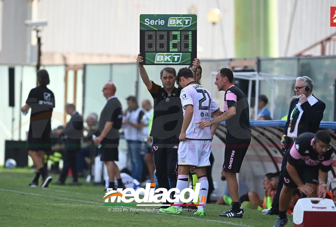 FOTO Reggina-Palermo 3-0 4a giornata Serie B 2022-23 (Gallery) - immagine 186