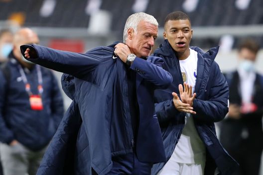 Deschamps Mbappé (getty images) Deschamps Mbappé (getty images)