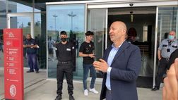 Milan, Gazidis ringrazia i tifosi presenti nella sede rossonera | VIDEO PM