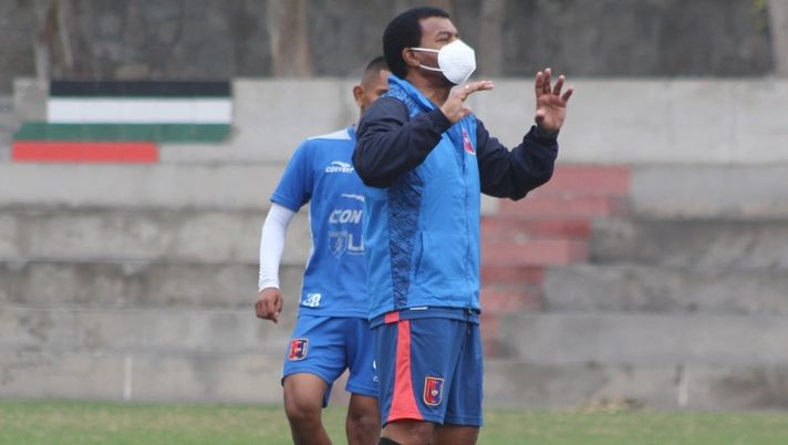 Cagliari, per il diamante Uribe e suo figlio una nuova era sulle panchine peruviane 