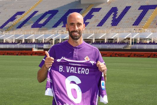 GERMOGLI PH 17 SETTEMBRE 2020 FIRENZE STADIO ARTEMIO FRANCHI PRESENTAZIONE NUOVO GIOCATORE DELLA FIORENTINA BORJA VALERO GERMOGLI PH 17 SETTEMBRE 2020 FIRENZE STADIO ARTEMIO FRANCHI PRESENTAZIONE NUOVO GIOCATORE DELLA FIORENTINA BORJA VALERO