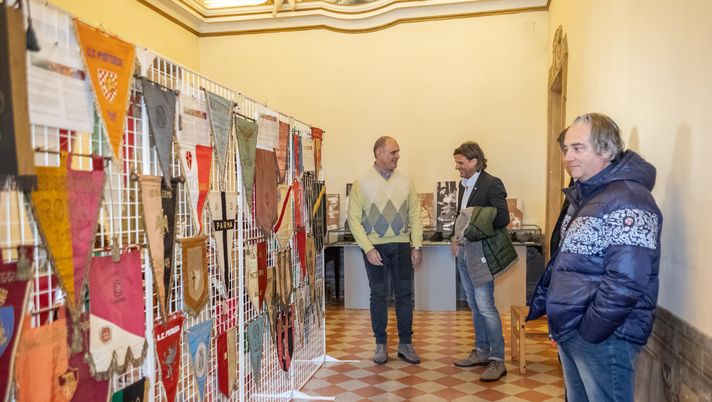 Qui Marco Cianfanelli durante la mostra "Goal Dream" con Marco Negri, ex attaccante anche dei Rangers Qui Marco Cianfanelli durante la mostra "Goal Dream" con Marco Negri, ex attaccante anche dei Rangers