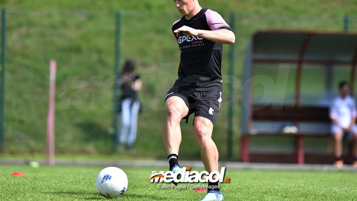 BELLUNO, ITALY - JULY 24: Radoslaw Murawski in action during a training session at the US Citta' di Palermo training camp on July 24, 2018 in Belluno, Italy.  (Photo by Tullio M. Puglia/Getty Images) 