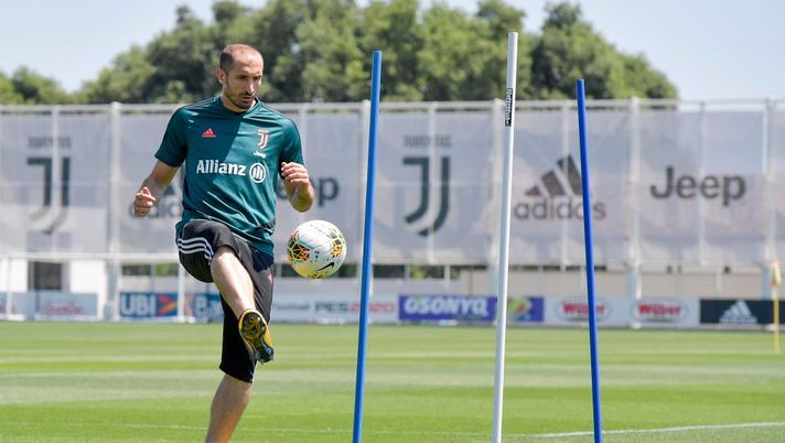 TURIN, ITALY - MAY 25: Juventus player Giorgio Chiellini during a training session at JTC on May 25, 2020 in Turin, Italy. (Photo by Daniele Badolato - Juventus FC/Juventus FC via Getty Images) TURIN, ITALY - MAY 25: Juventus player Giorgio Chiellini during a training session at JTC on May 25, 2020 in Turin, Italy. (Photo by Daniele Badolato - Juventus FC/Juventus FC via Getty Images)