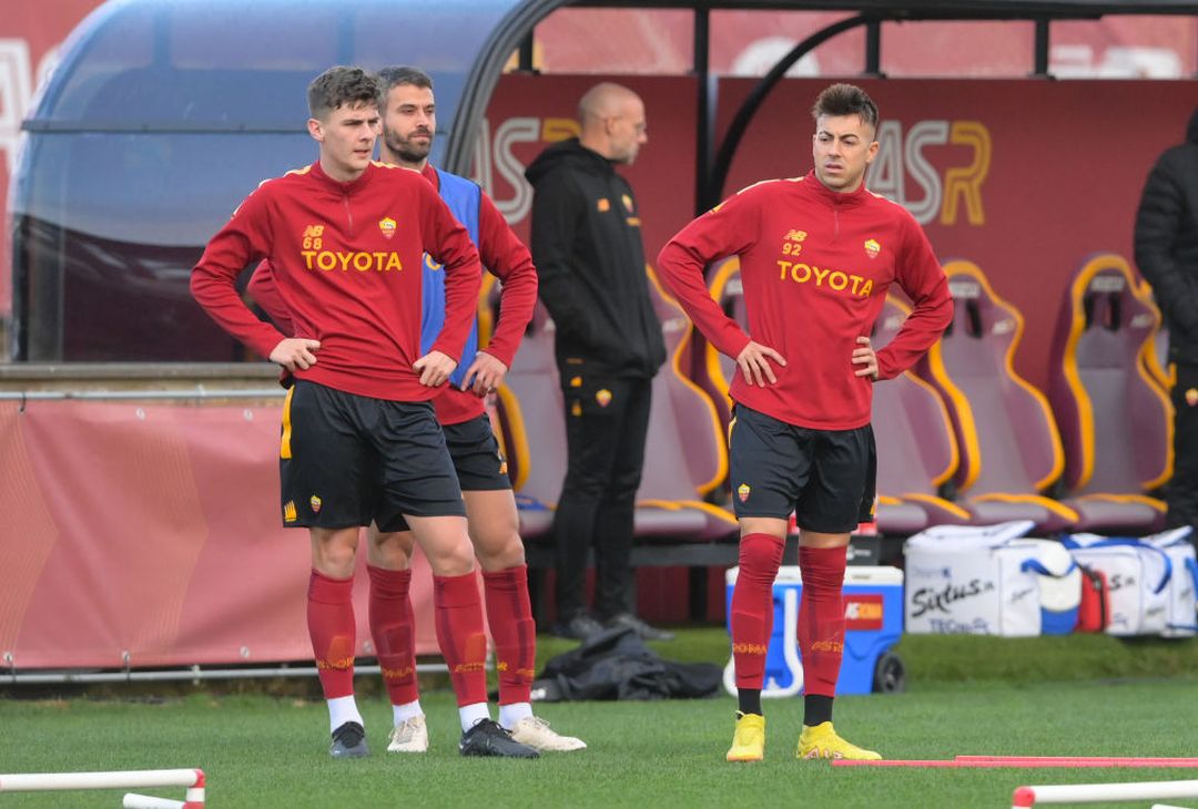 Trigoria, ripresa dopo Milan-Roma: gol di Solbakken. C’è Karsdorp – FOTO GALLERY - immagine 45