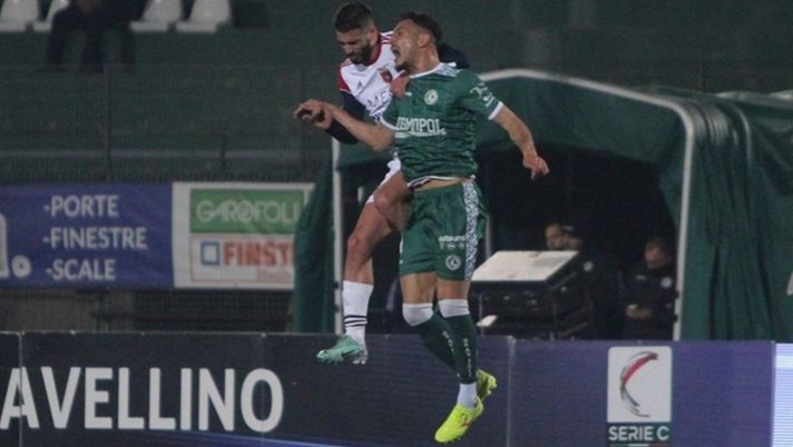 Doppio scatto dei lupi: l’Avellino si prende il derby, non vinceva in casa da ottobre - immagine 1