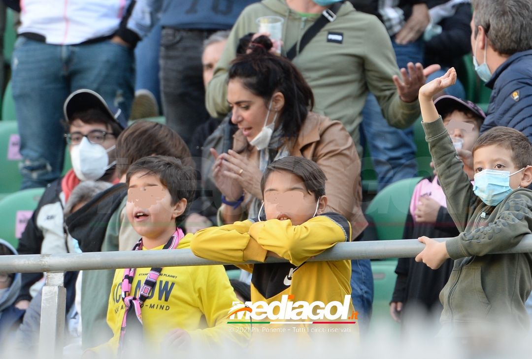 FOTO, i tifosi allo stadio per Palermo – Potenza 2-0 (Gallery) - immagine 94