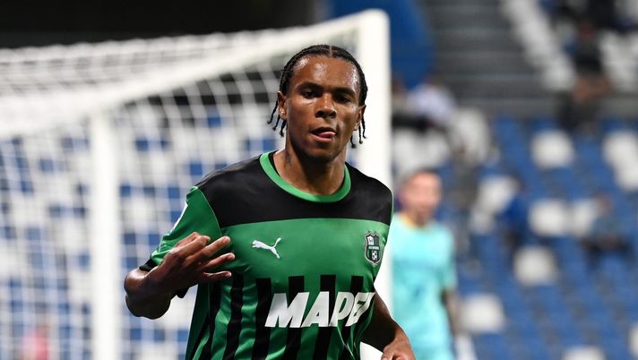 Milan-Sassuolo 1-4, gol su calcio di rigore di Lauriente | Serie A News (getty images)