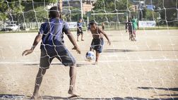 L’Inter dice no al razzismo: “Per noi esistono due colori, il nero e l’azzurro”
