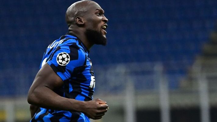 Inter Milan's Belgian forward Romelu Lukaku celebrates scoring his team's second goal during the UEFA Champions League first round first leg, group B, football match between Inter Milan and Borussia Moenchengladbach's , at the San Siro stadium in Milan, on October 21, 2020. (Photo by MIGUEL MEDINA / AFP) (Photo by MIGUEL MEDINA/AFP via Getty Images) ULTIM’ORA – Sky: “Lukaku, l’esito degli esami e cosa succede per la Sampdoria” - immagine 1