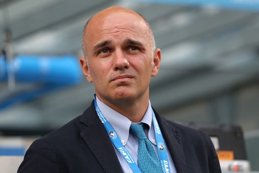 REGGIO NELL'EMILIA, ITALY - JULY 26: CEO of Atalanta BC Luca Percassi looks on before the Europa League Second Qualifying Round match between Atalanta BC and FK Sarajevo at Mapei Stadium - Citta' del Tricolore on July 26, 2018 in Reggio nell'Emilia, Italy. (Photo by Marco Luzzani/Getty Images) Percassi: “Vittoria motivo d’orgoglio. Meglio in Europa? In Italia siamo stati penalizzati” - immagine 1