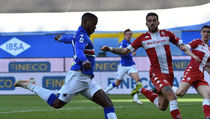 GENOA, ITALY FEBRUARY 14: Keita Balde of UC Sampdoria has a chance on goal during the Serie A match between UC Sampdoria and ACF Fiorentina- Serie A at Stadio Luigi Ferraris on February 14, 2021 in Genoa, Italy. (Photo by Paolo Rattini/Getty Images) 