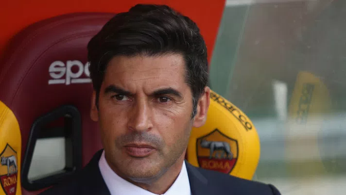 ROME, ITALY - SEPTEMBER 15:  AS Roma head coach Paulo Fonseca looks on during the Serie A match between AS Roma and US Sassuolo at Stadio Olimpico on September 15, 2019 in Rome, Italy.  (Photo by Paolo Bruno/Getty Images)
