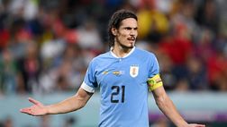 Uruguay eliminato dal Mondiale, Cavani è una furia: butta giù il monitor del Var