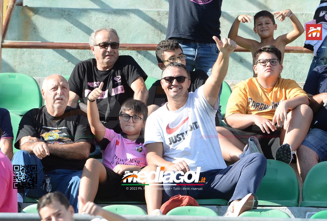 FOTOTIFO Palermo-Cittadella 0-0, i tifosi allo Stadio “Renzo Barbera” (Gallery) - immagine 3