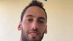 Calhanoglu snobba Ibrahimovic, il turco “sceglie” lo svedese Isak (Video)